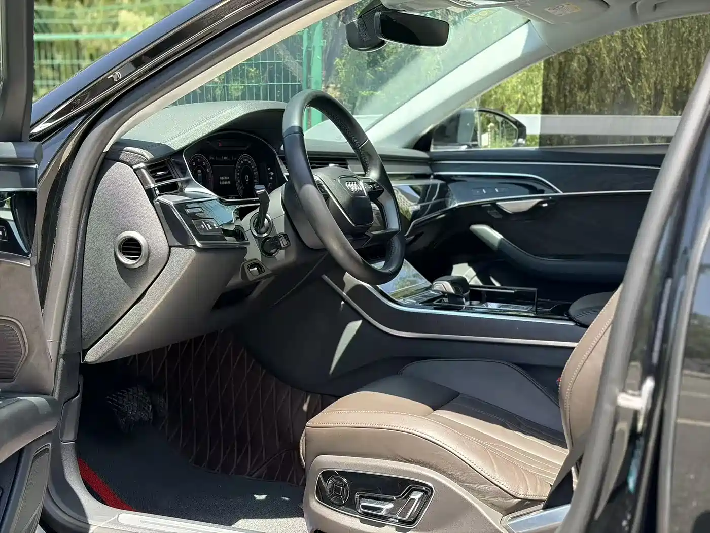 Audi A8 2019 Plus A8L 50 TFSI quattro Comfort фото 4