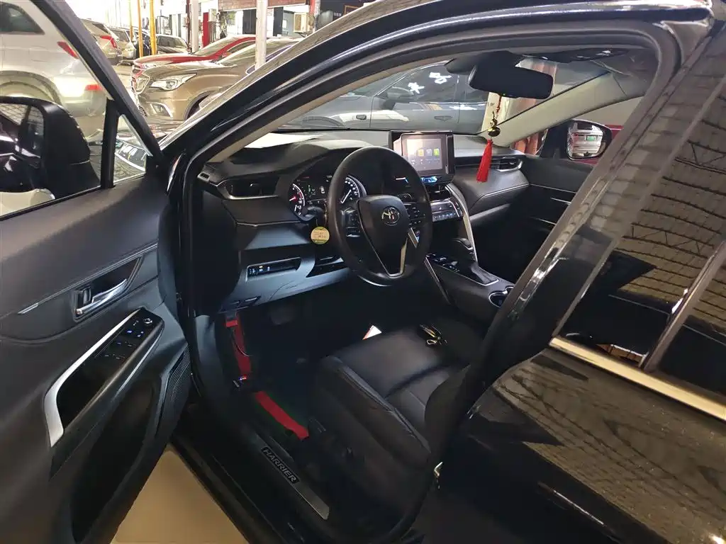 Toyota Lingfang HARRIER 2022 2.0L CVT 2WD Premium Edition фото 12