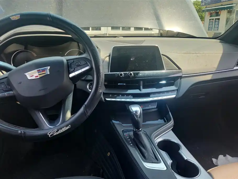 Cadillac CT4 2023 25T Luxury Model фото 11