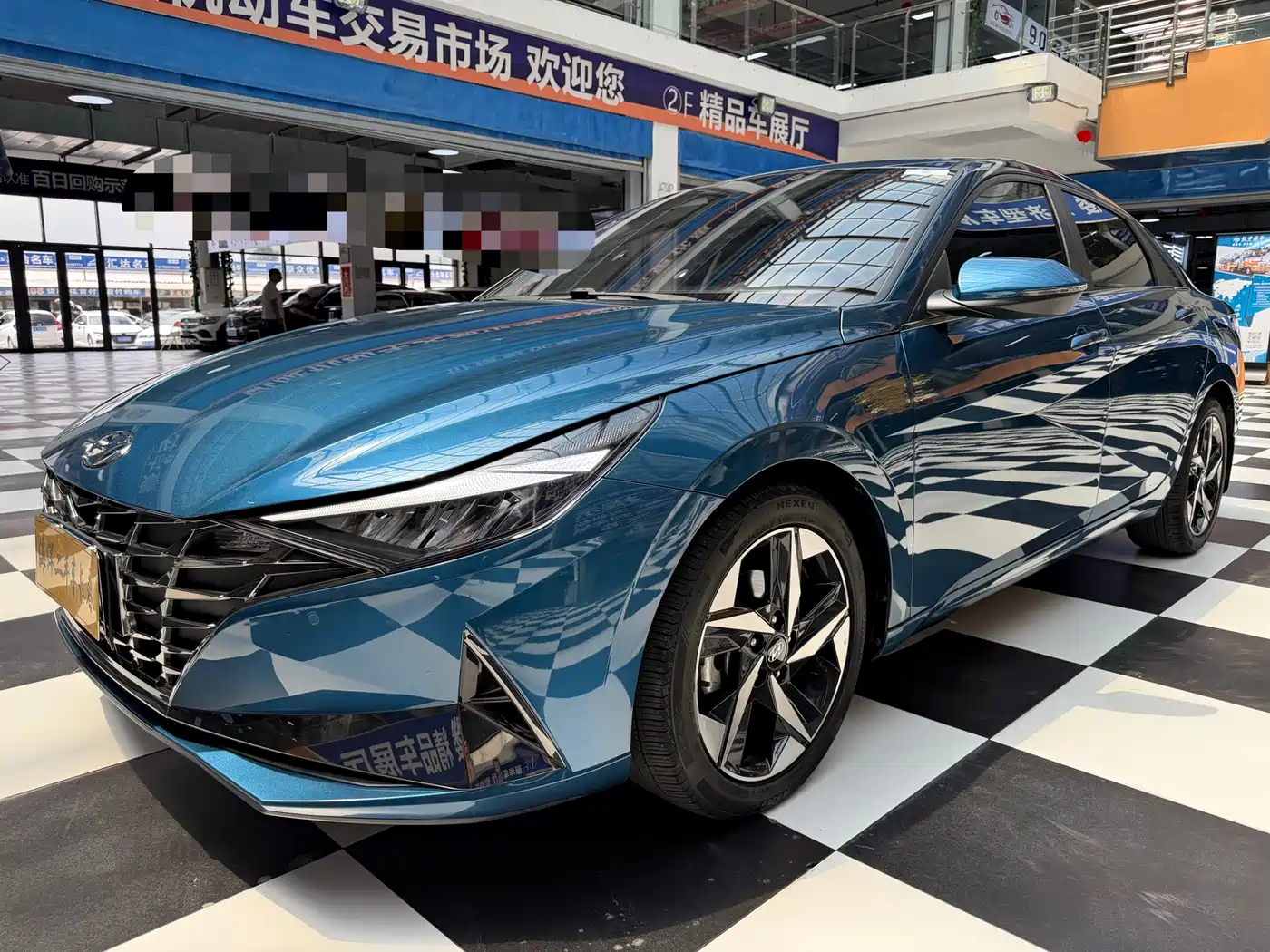 Hyundai Elantra 2022 1.5L CVT LUX Premium Edition