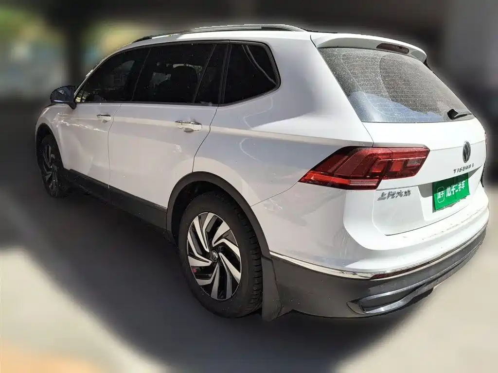 Volkswagen Tiguan L 2025 Model 300TSI Auto 2WD Dragon Edition фото 4