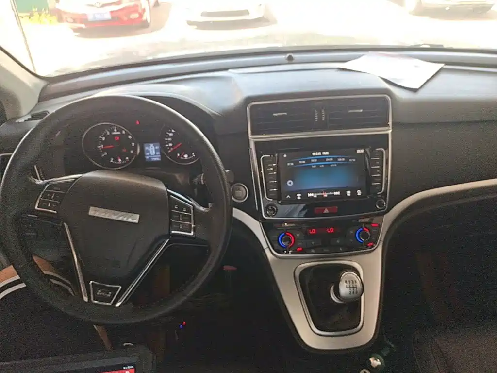 Фото 10 - Haval M6