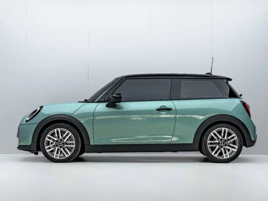 MINI MINI 2026 2025 1.5T COOPER Classic