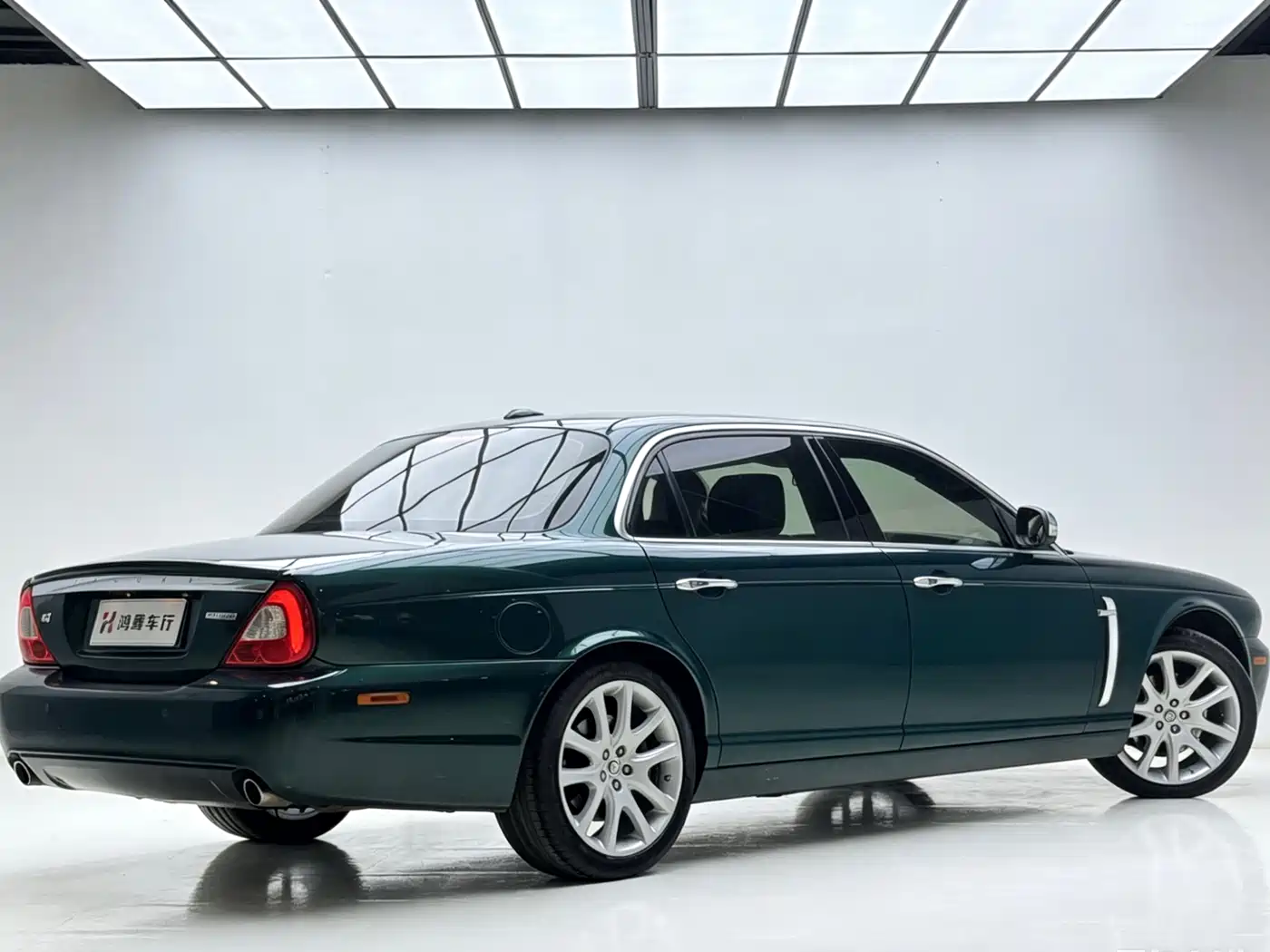 Jaguar XJ 2007 Model XJ6L 3.0 Royal Long Wheelbase фото 4