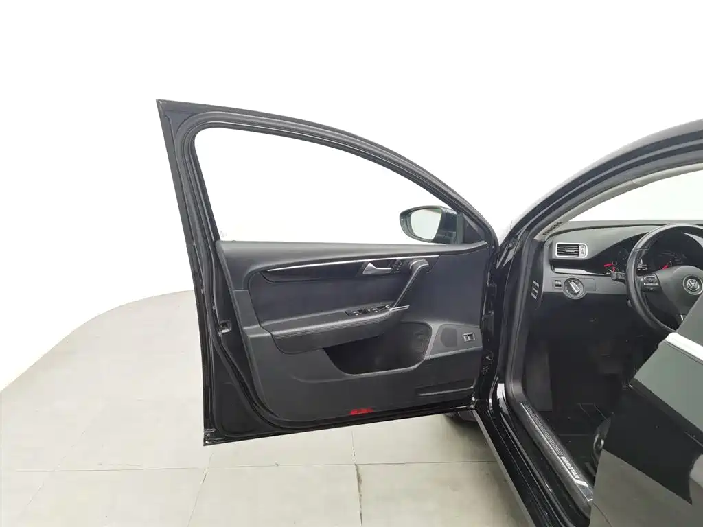 Volkswagen Magotan 2016 1.8TSI Smart Luxury фото 8