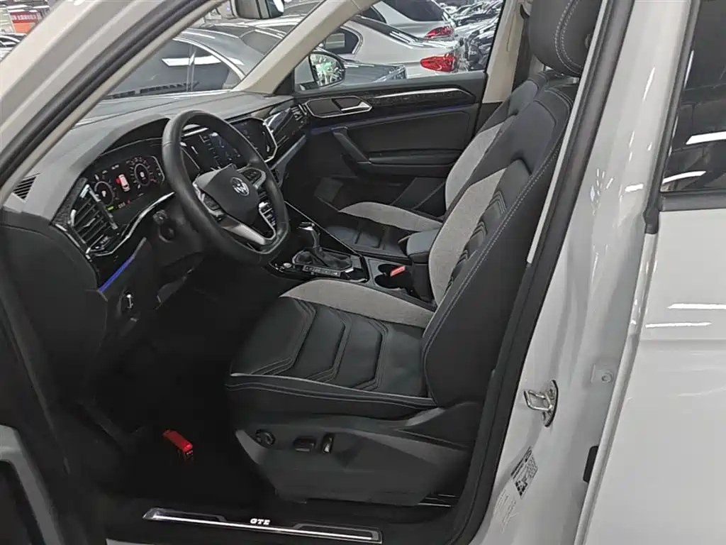 Volkswagen Tayron GTE Plug-in Hybrid 2022 1.4T Luxury фото 15