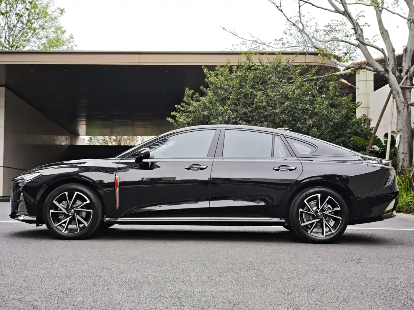 Hongqi H6 2025 Model 2.0T Beauty Edition фото 18