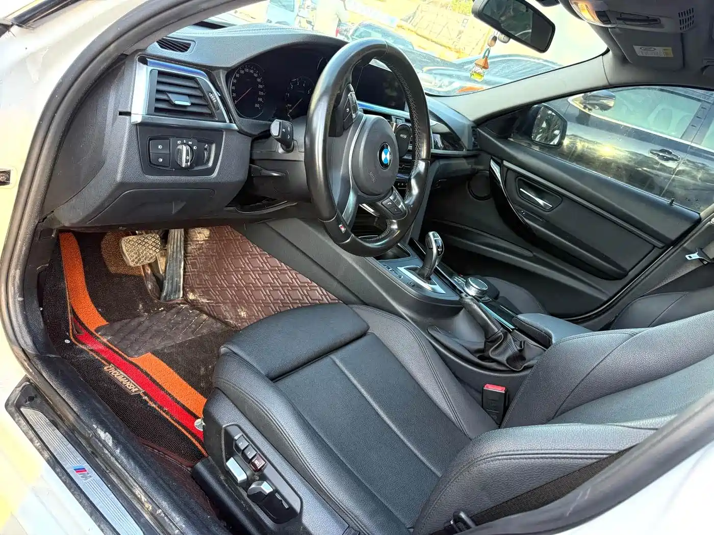 BMW 3 Series 2018 320Li Leading M Sport Package фото 4