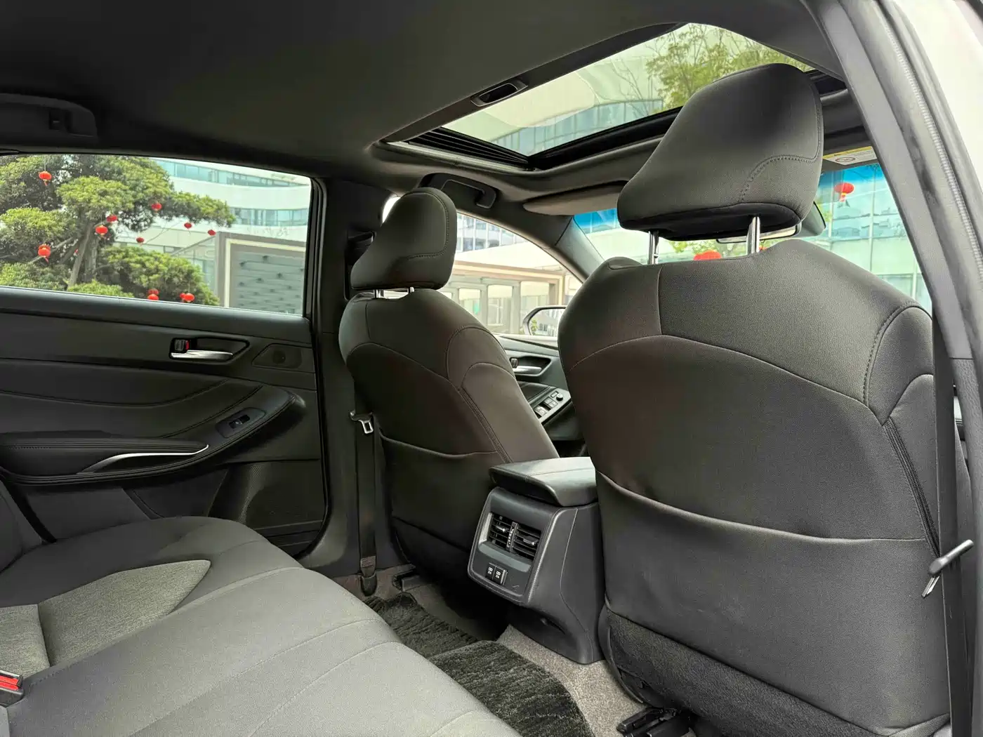Toyota Avalon 2022 2.0L Progressive Edition фото 10
