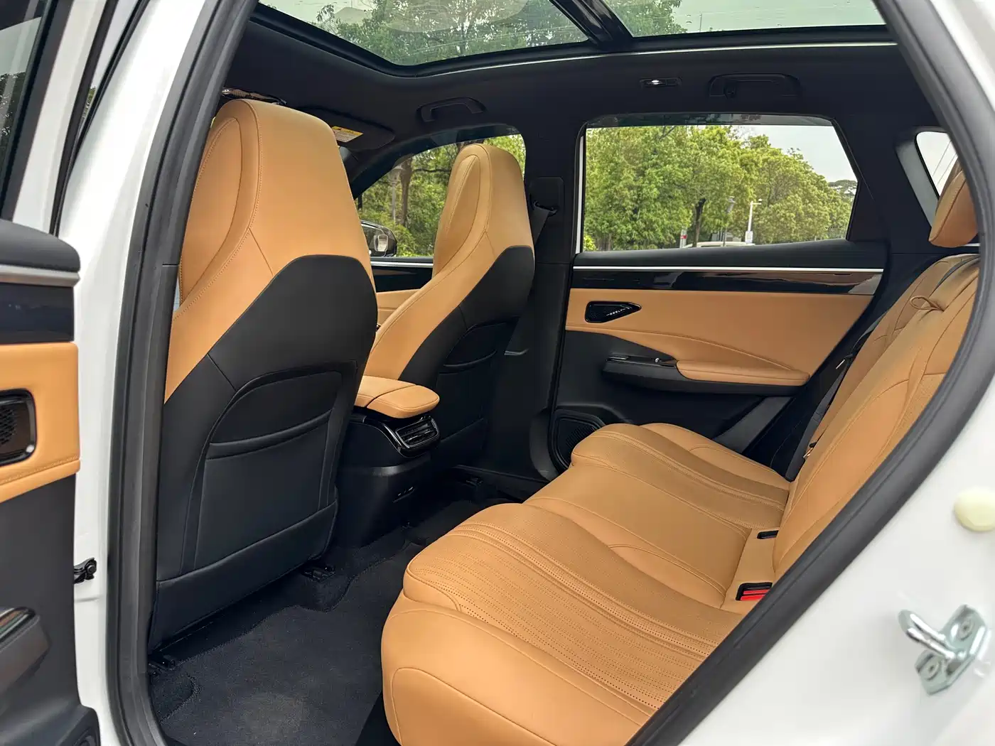 Geely Galaxy Galaxy L7 2024 1.5T 115km PLUS Soaring Dragon Edition фото 48