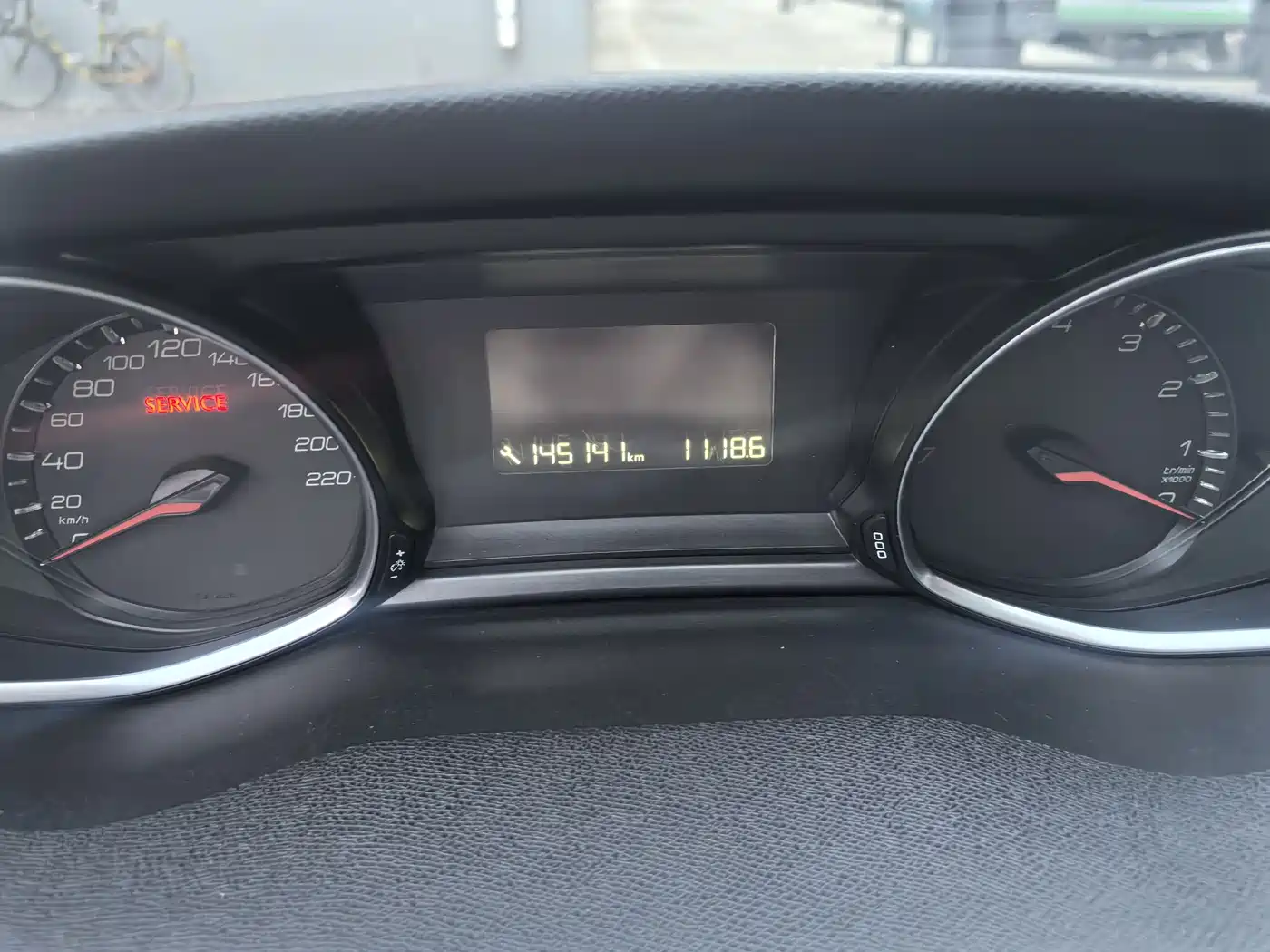 Peugeot 308S 2015 1.2T Auto Dynamic Edition фото 15