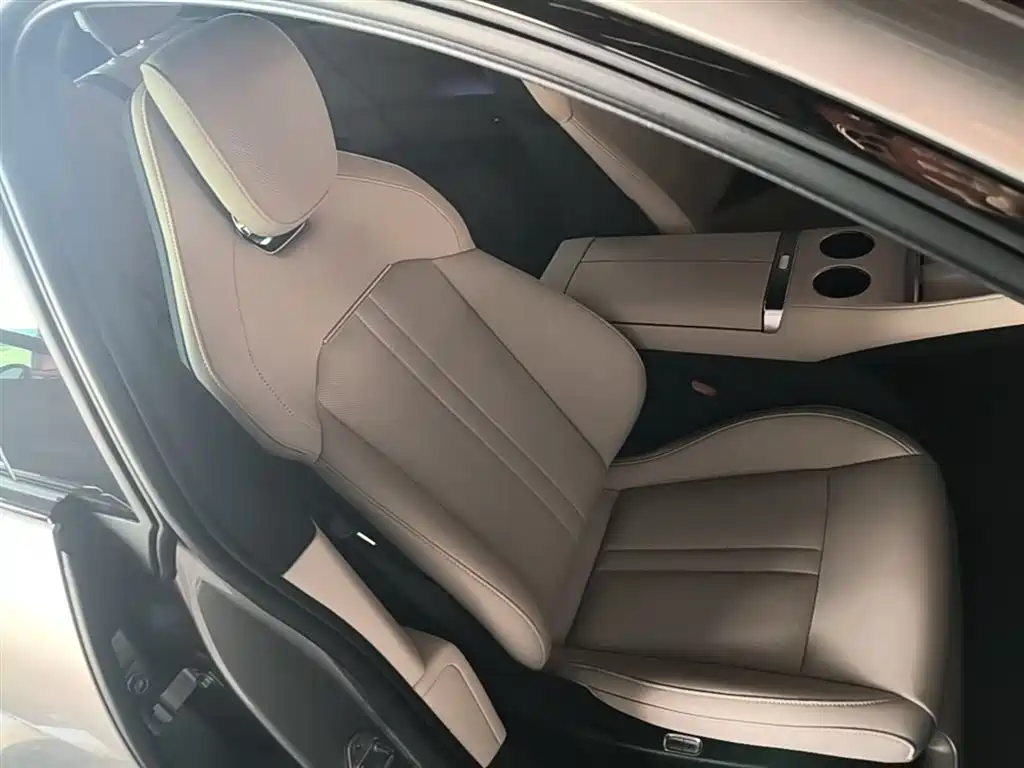 Xiaomi Auto Xiaomi YU7 2025 Extended Range AWD Pro фото 25