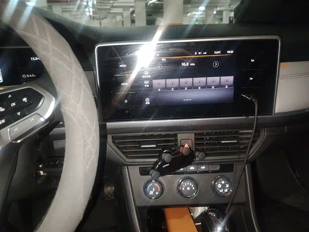 Volkswagen Bora 2023 1.5L Auto Free Ride Limited Edition фото 5