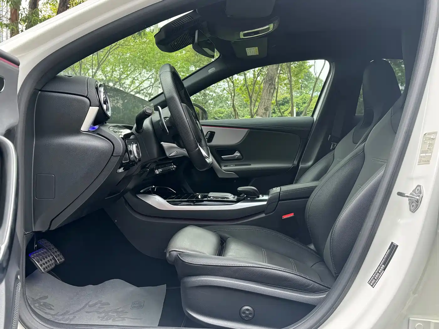 Mercedes-Benz A-Class AMG 2022 AMG A 35 L 4MATIC фото 11