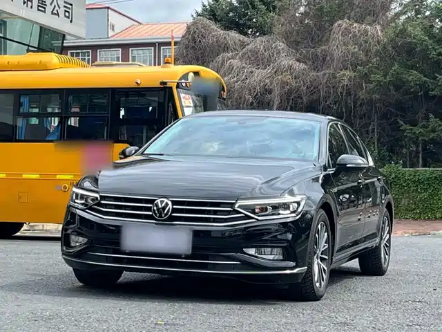 Volkswagen Magotan 330TSI DSG, Люкс