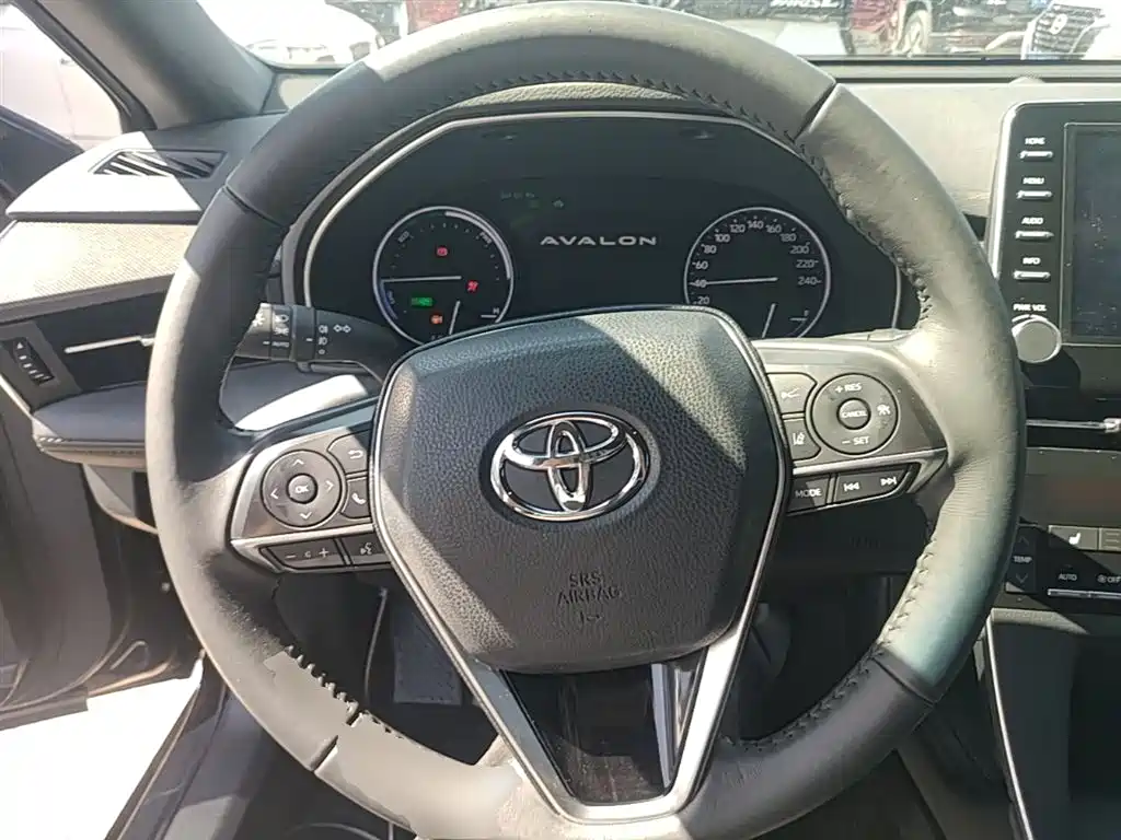 Toyota Avalon 2019 Hybrid 2.5L XLE Premium Edition China VI фото 11
