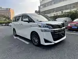 Фото 3 - Toyota Vellfire
