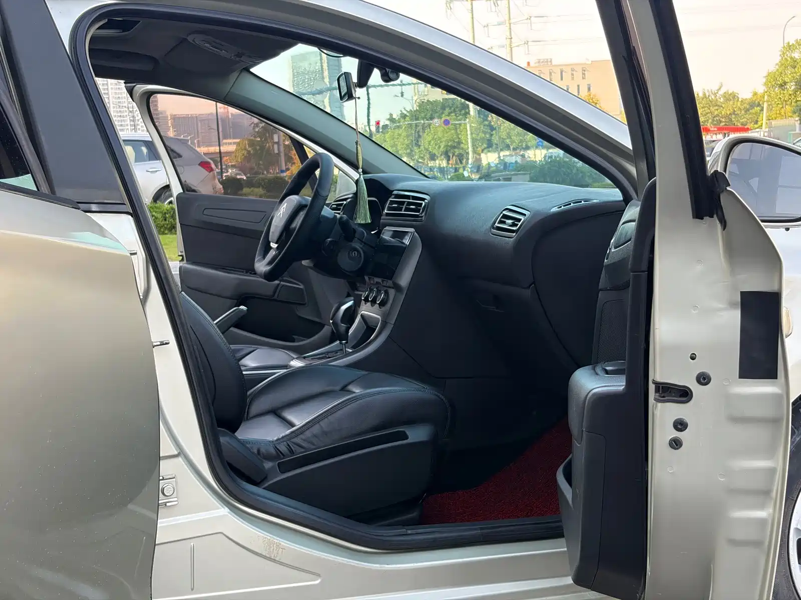 Фото 8 - Citroën C4 C-Quatre