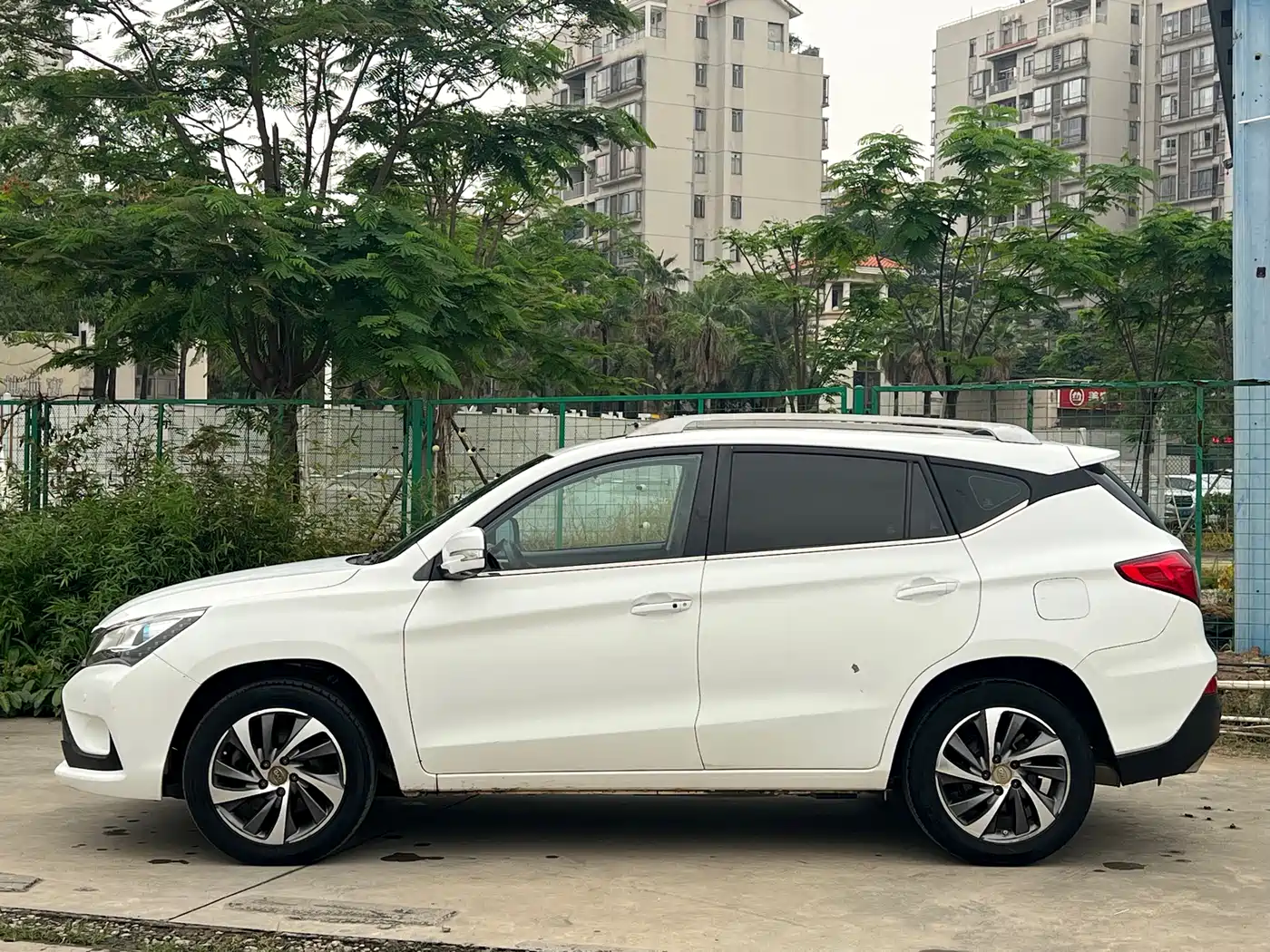 BYD Song 2016 1.5TI Manual Premium фото 3