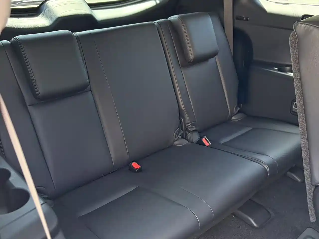 Toyota Highlander 2017 2.0T 4WD Gloss Black Limited Edition фото 13