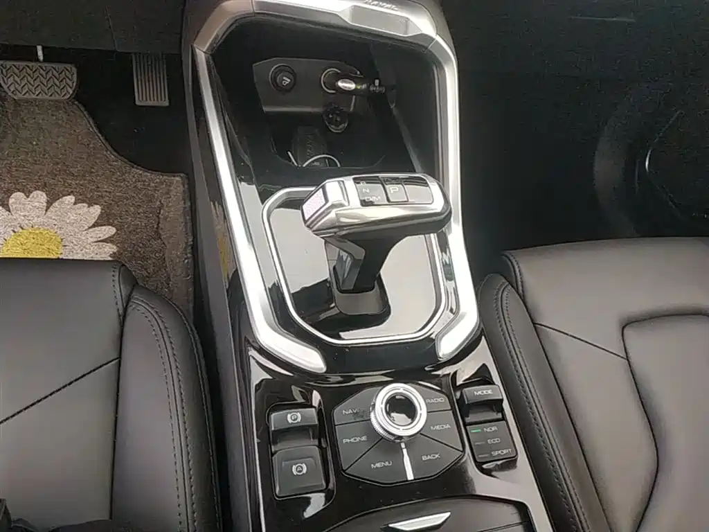Haval H6 2017 Blue Label 2.0T Automatic 2WD Smart Edition фото 14