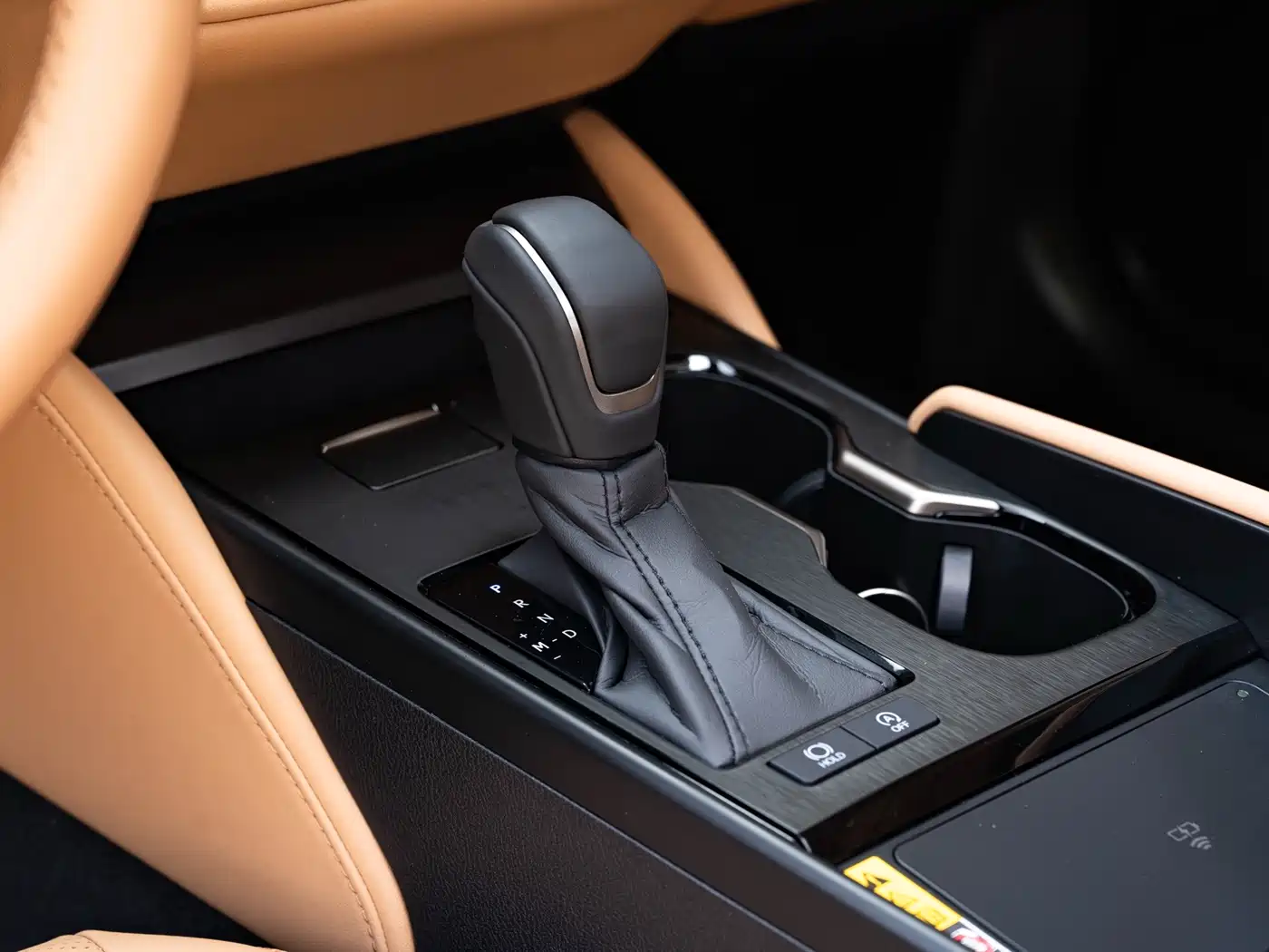 Lexus ES 2025 200 Ultimate Edition фото 15