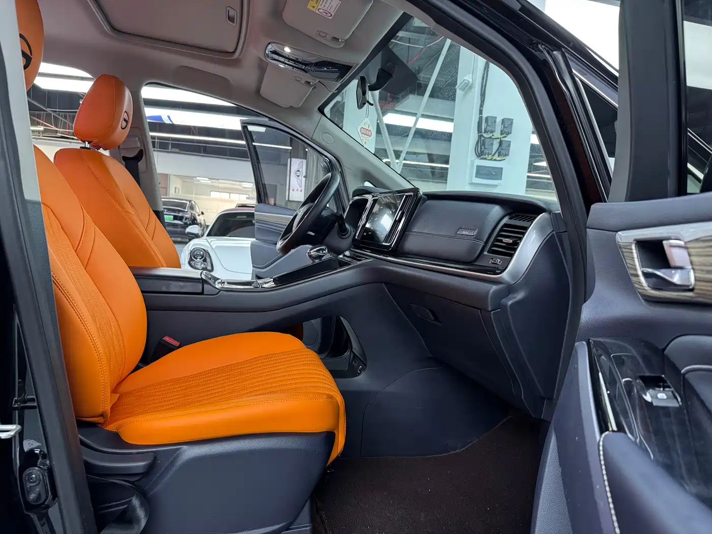 GAC Trumpchi Trumpchi M8 2021 Master Series 390T Prestige Edition фото 20