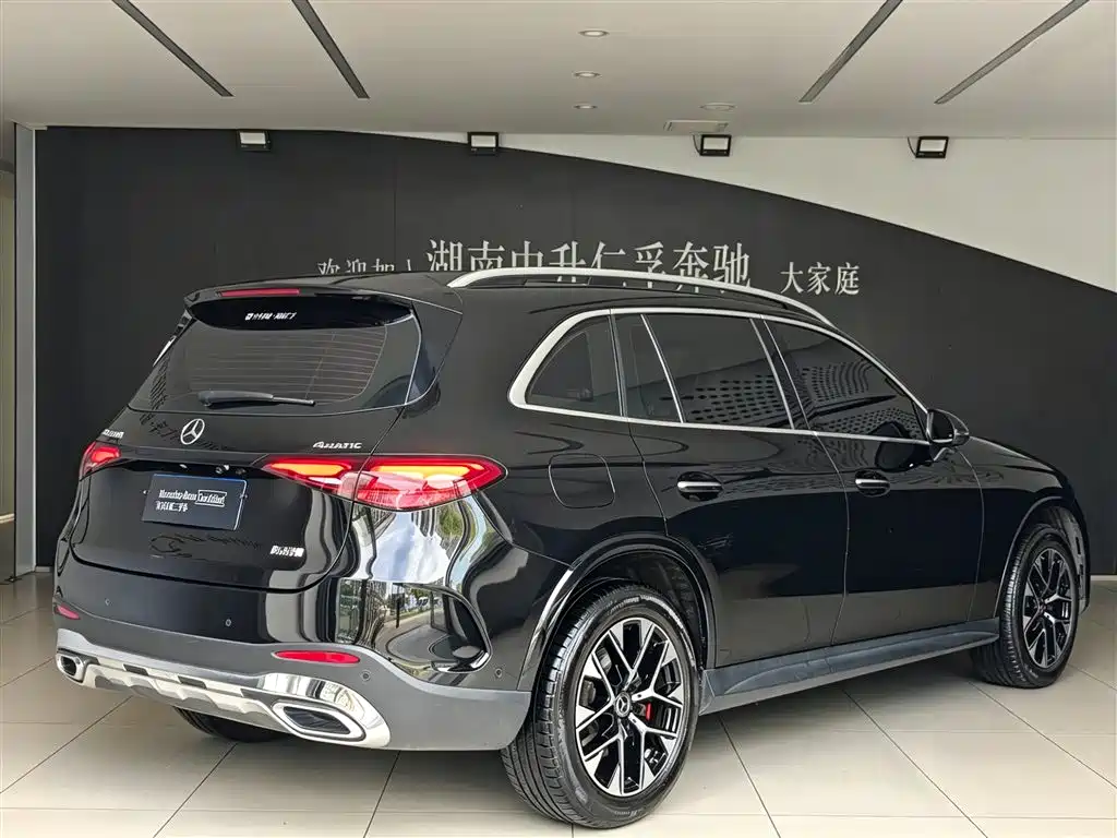 Mercedes-Benz GLC 2023 GLC 260 L 4MATIC Luxury 5-Seater фото 13