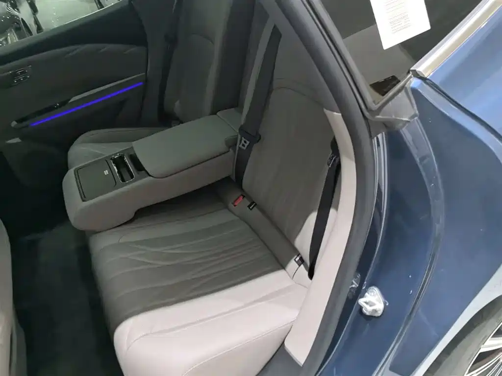Geely Galaxy Galaxy Xingyao 8 2025 130km EM-P Starship Edition фото 17