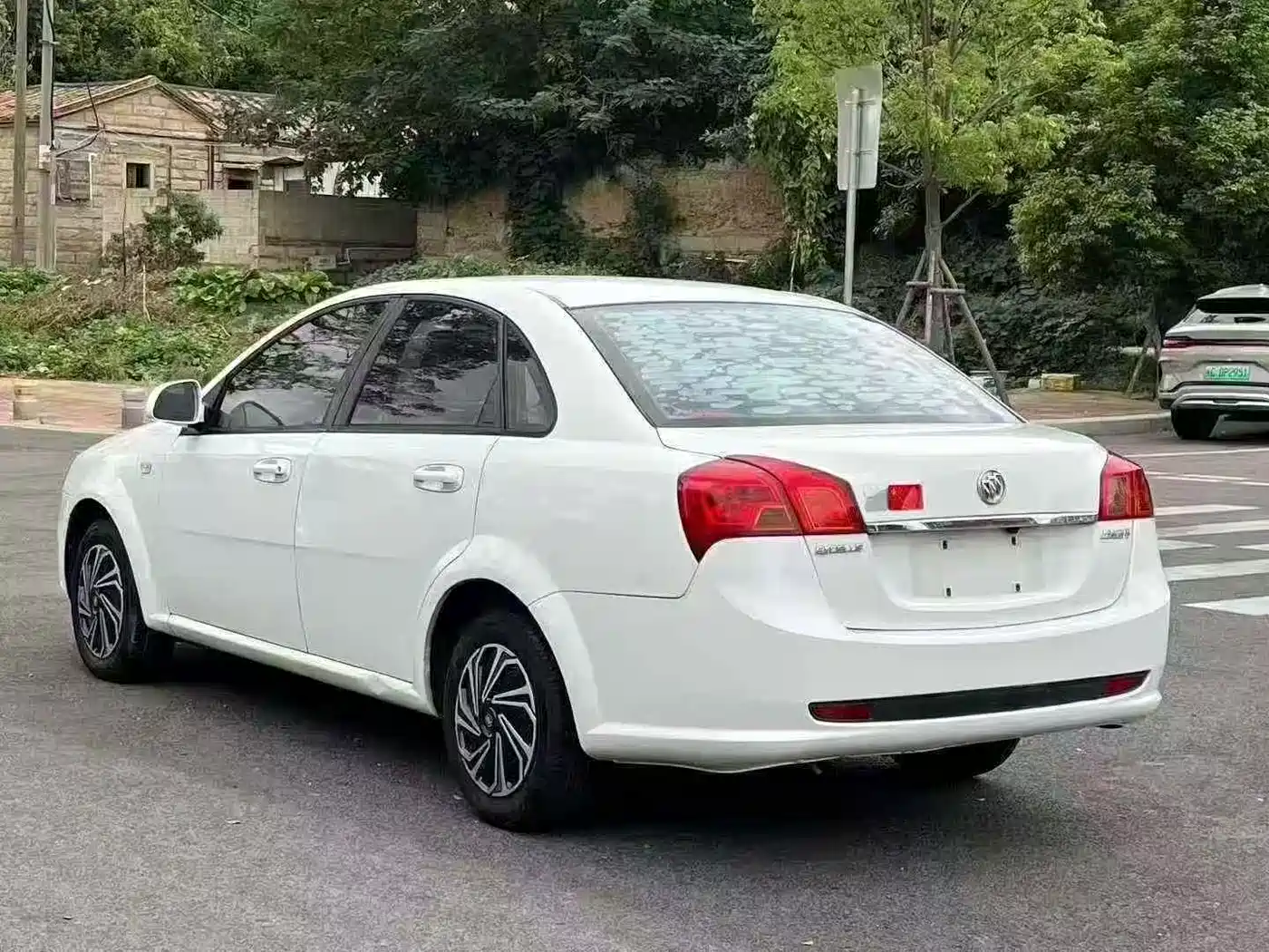 Buick Excelle 2013 1.5L Automatic Classic фото 7