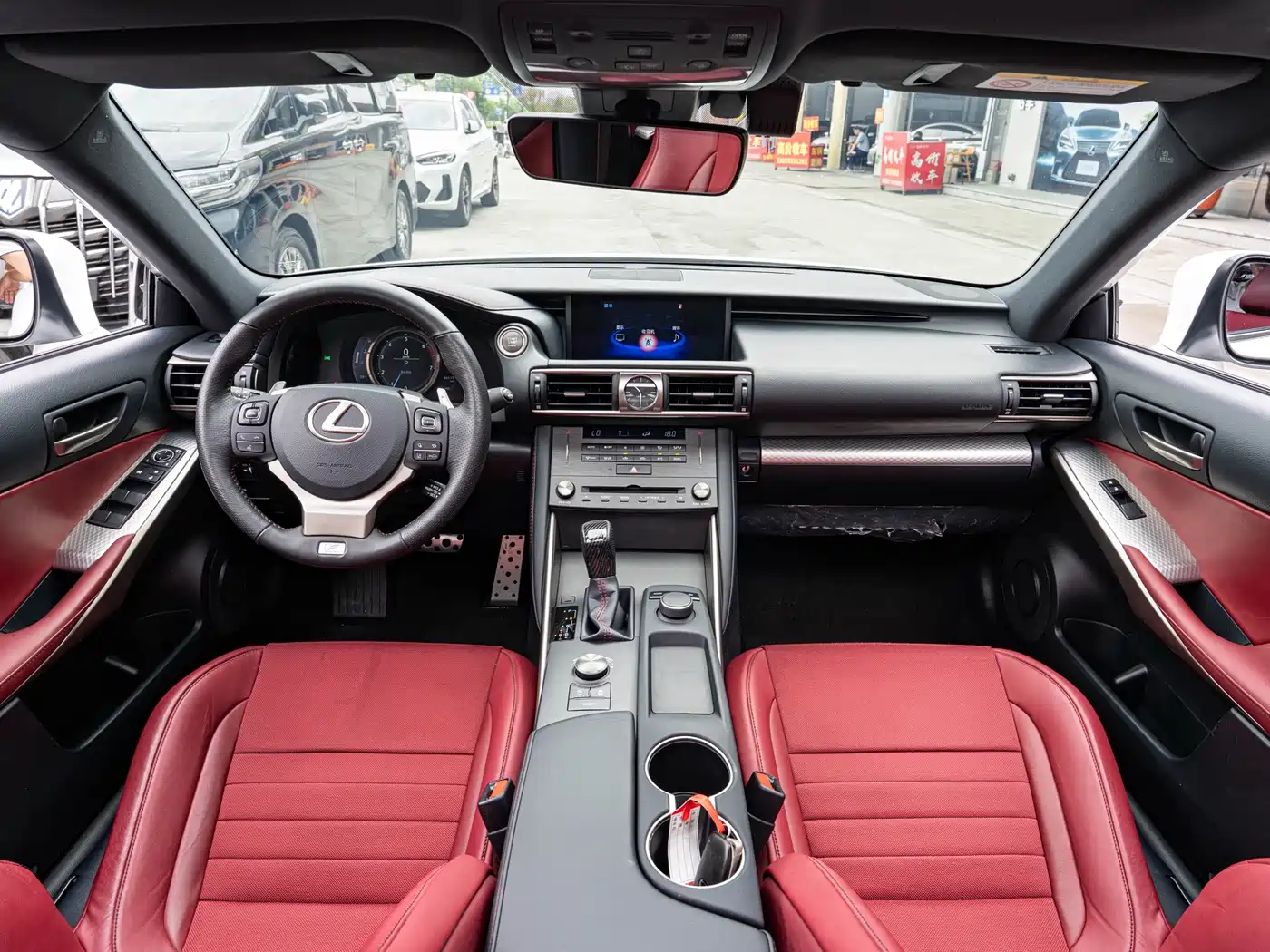 Lexus IS 2017 300 F SPORT фото 13