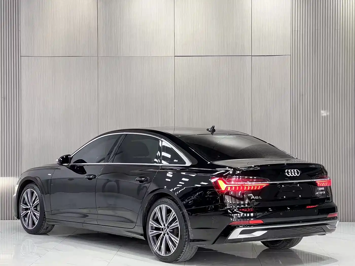 Audi A6L 2024 40 TFSI Luxury Dynamic фото 9