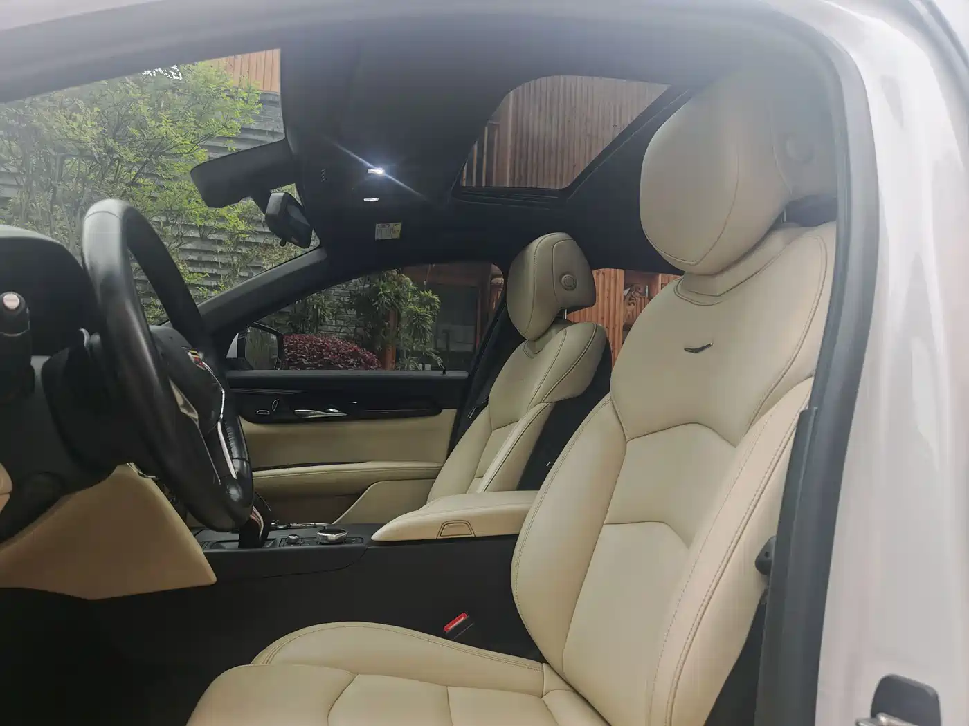 Cadillac CT6 2019 28T Fashion Model фото 17