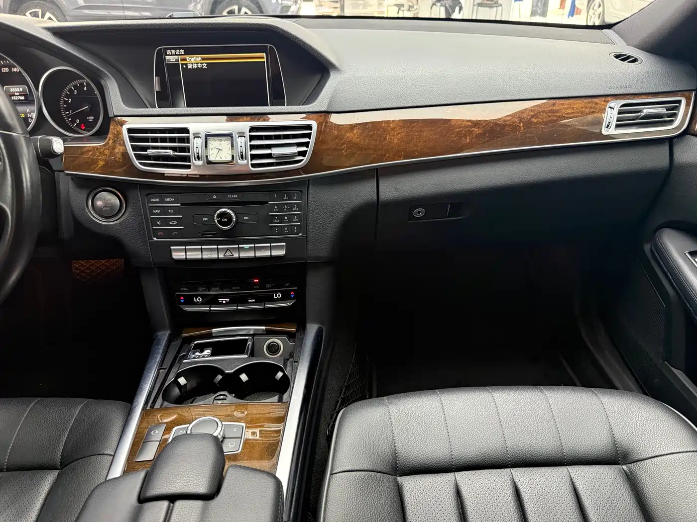 Mercedes-Benz E-Class 2015 Facelift E 260 L фото 21