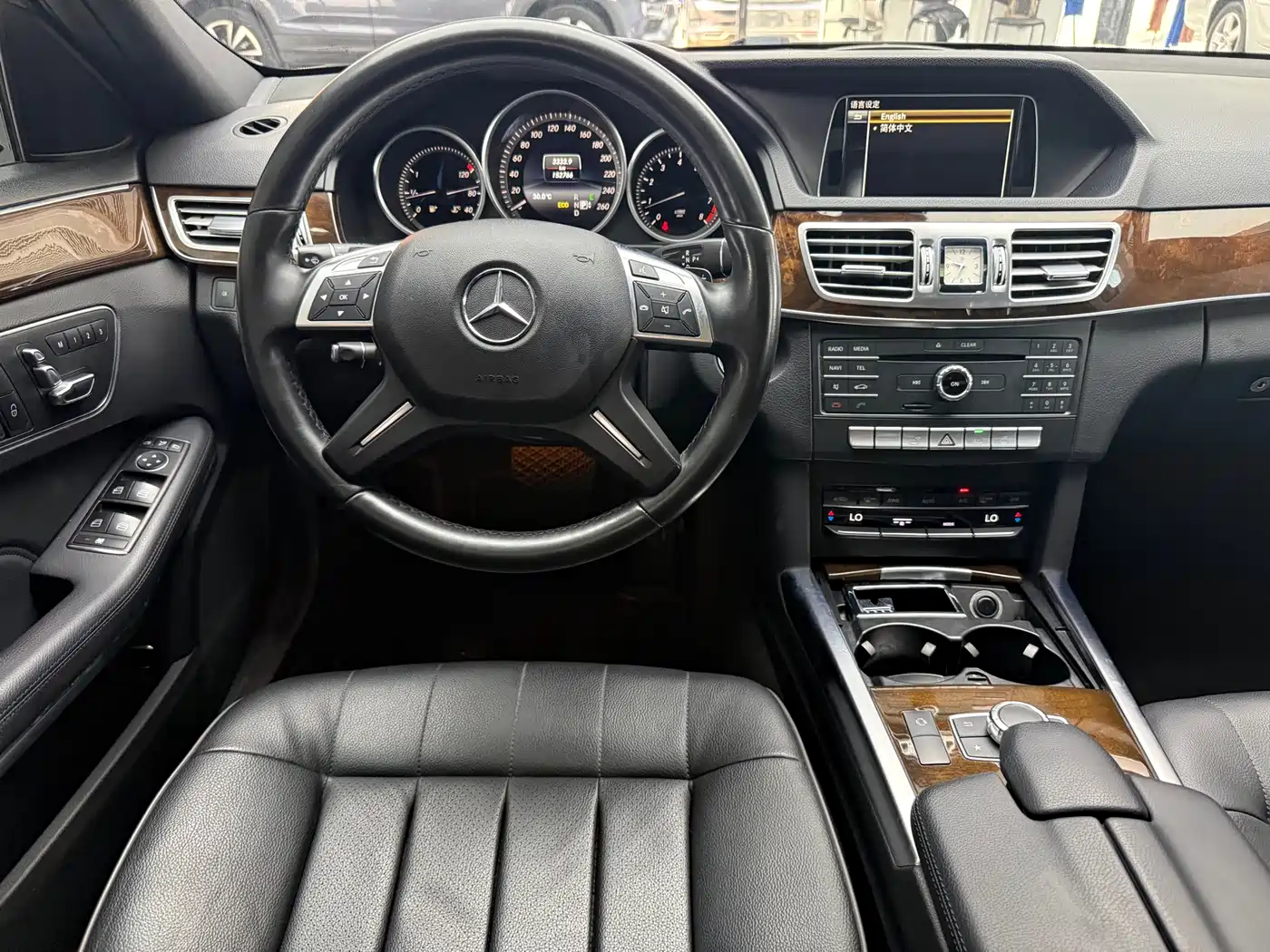 Mercedes-Benz E-Class 2015 Facelift E 260 L фото 19