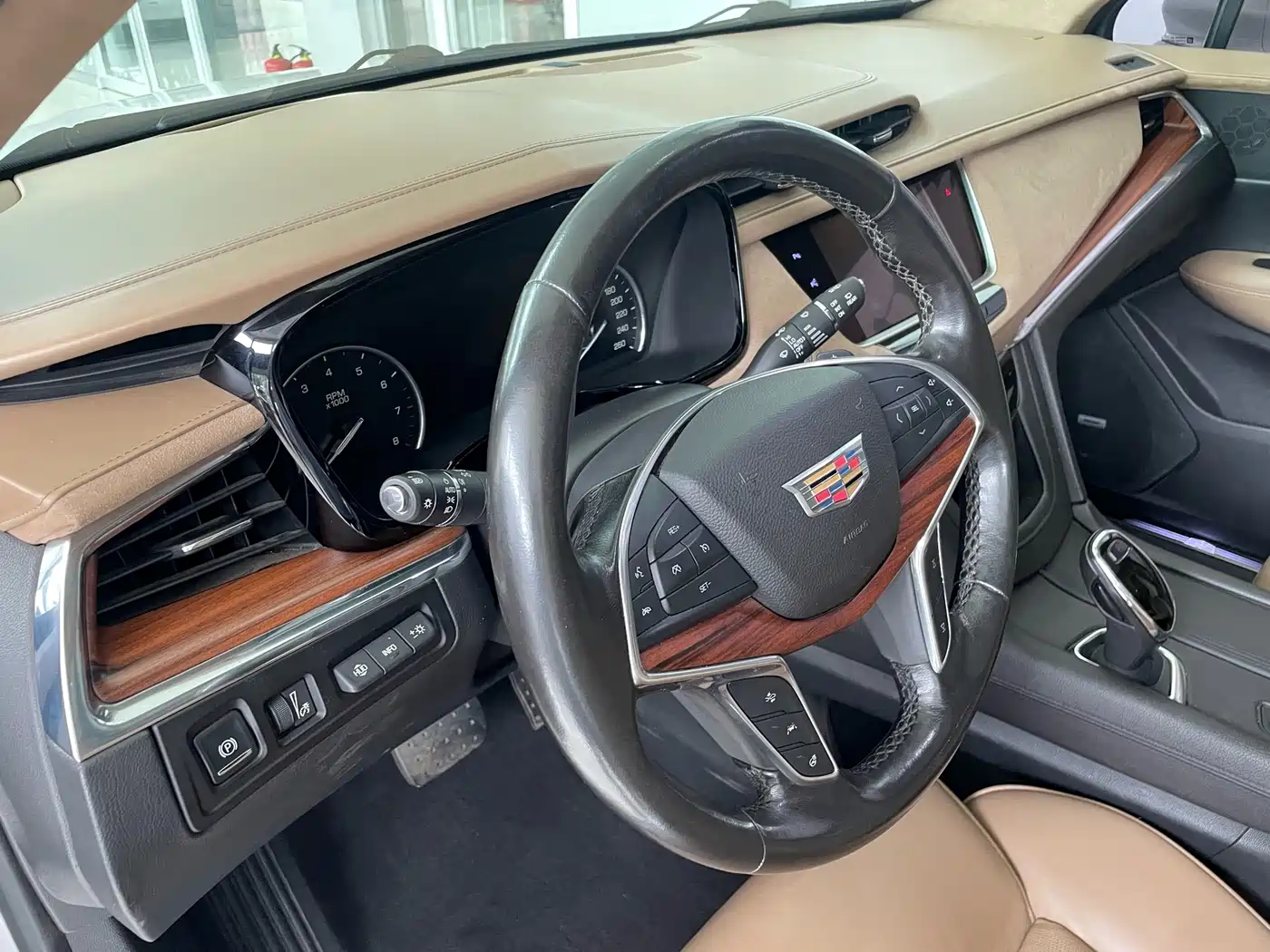 Cadillac XT5 2018 28E 4WD Platinum Edition фото 8