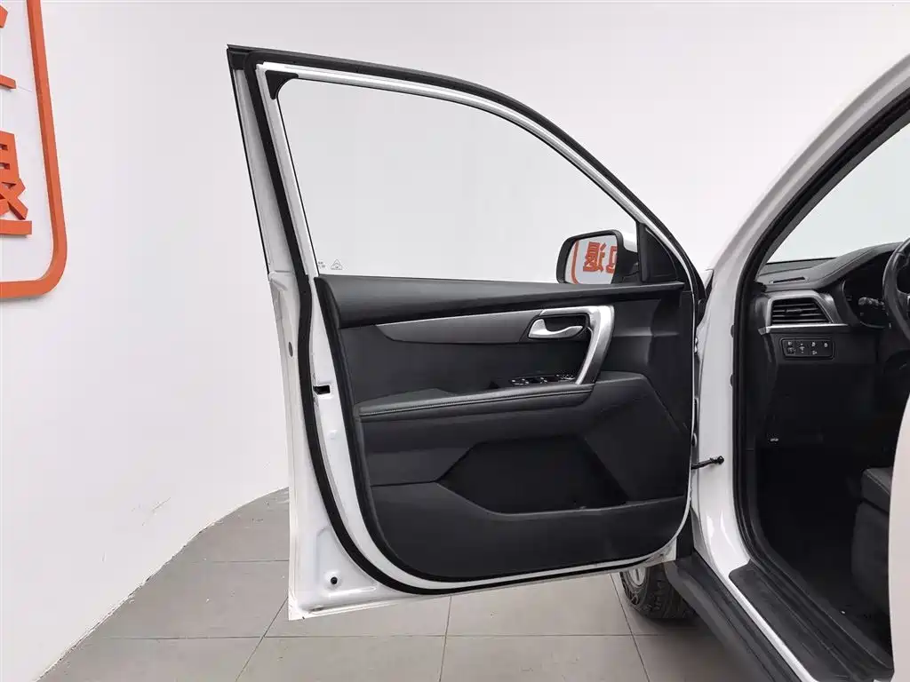 Kia Sportage 2019 2.0L Automatic Smart Luxury Edition фото 8