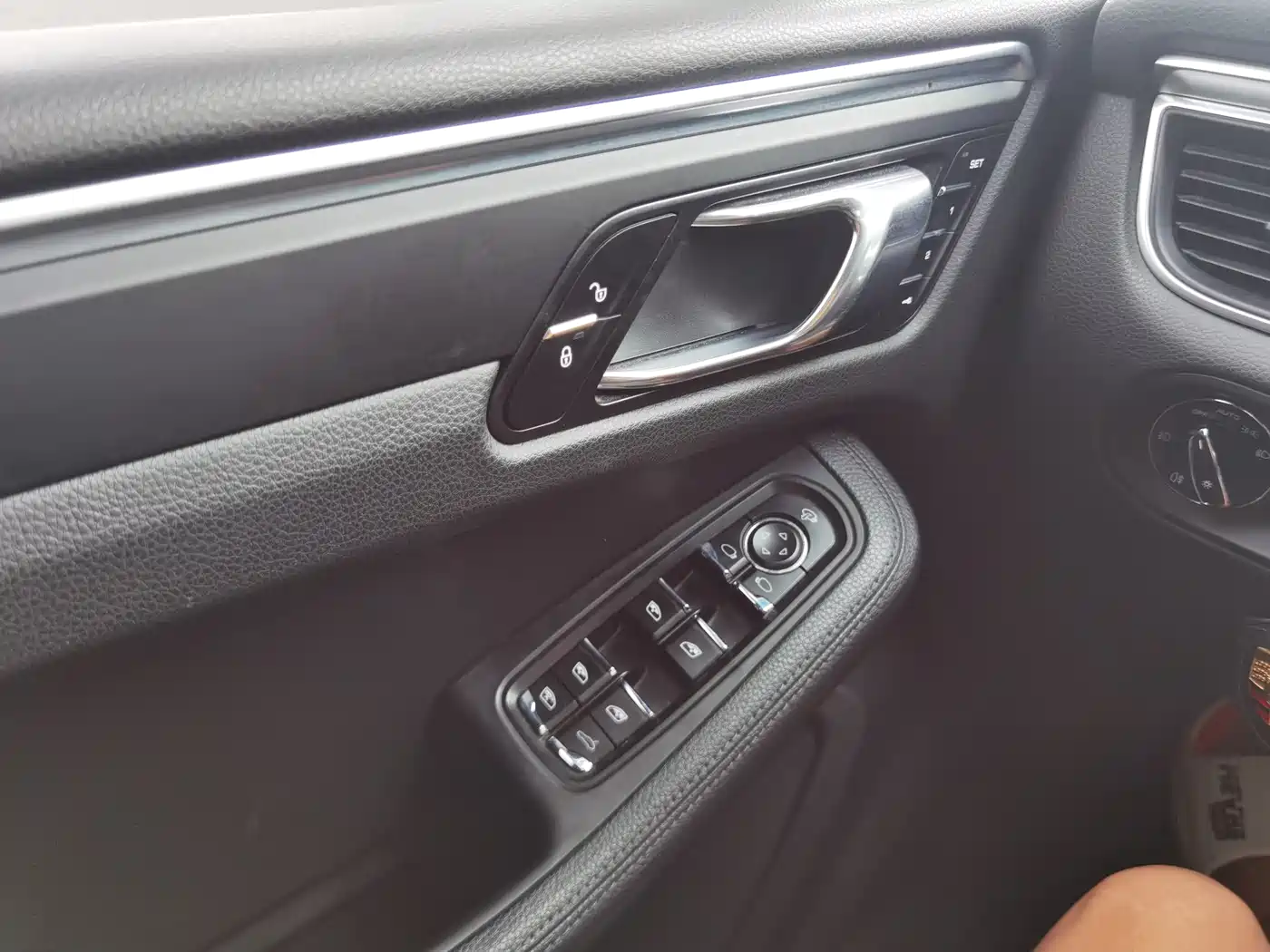 Porsche Macan 2017 Macan 2.0T фото 20