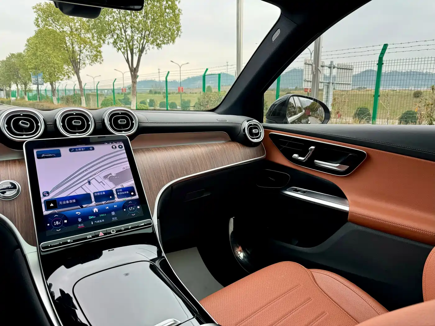 Mercedes-Benz GLC 2024 GLC 300 L 4MATIC Dynamic 7-seater фото 7