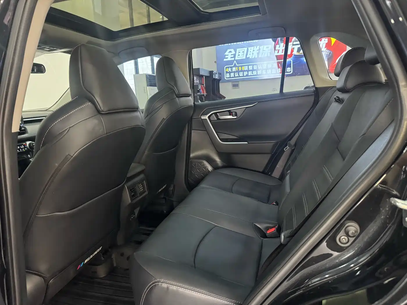 Toyota Wildlander 2022 2.0L CVT FWD Luxury PLUS Edition фото 7