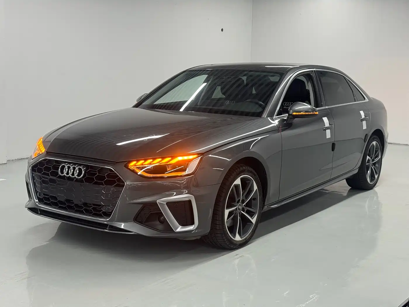 Audi A4L 2022 40 TFSI Fashion Dynamic