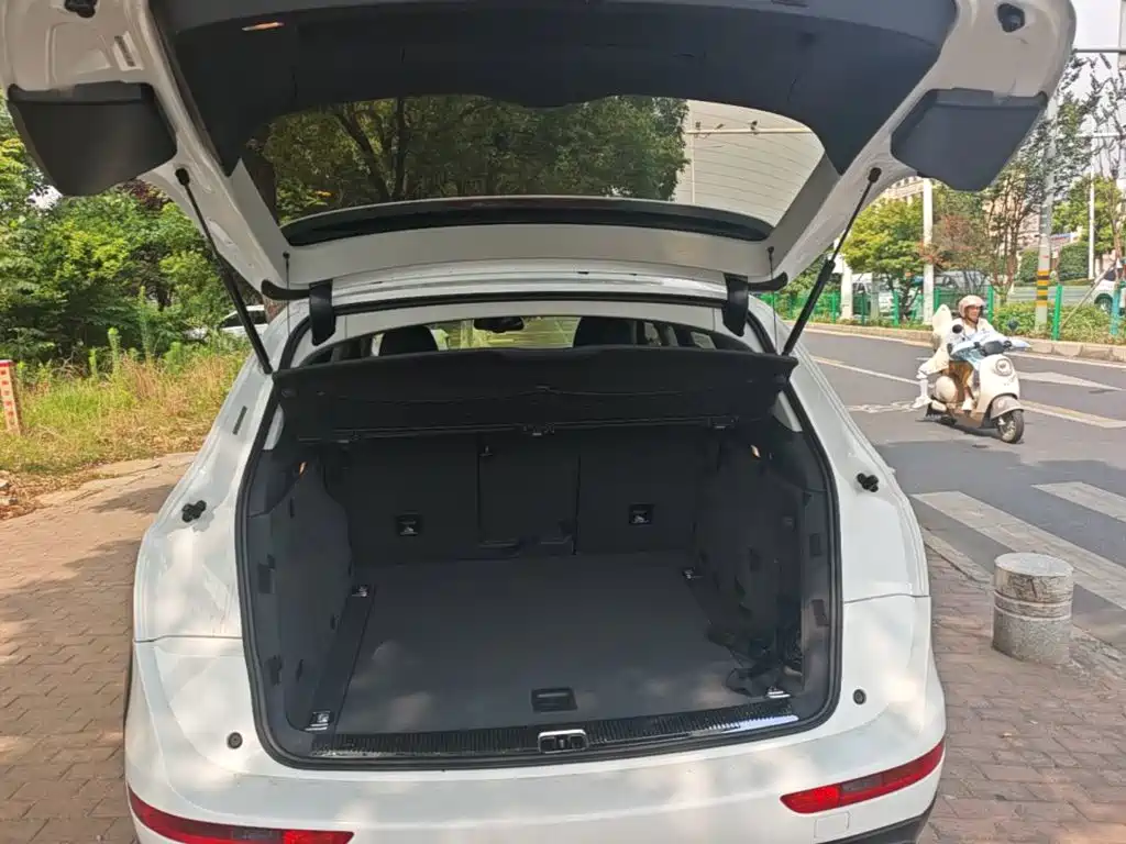 Audi Q5 2018 2017 Plus 40 TFSI Technology