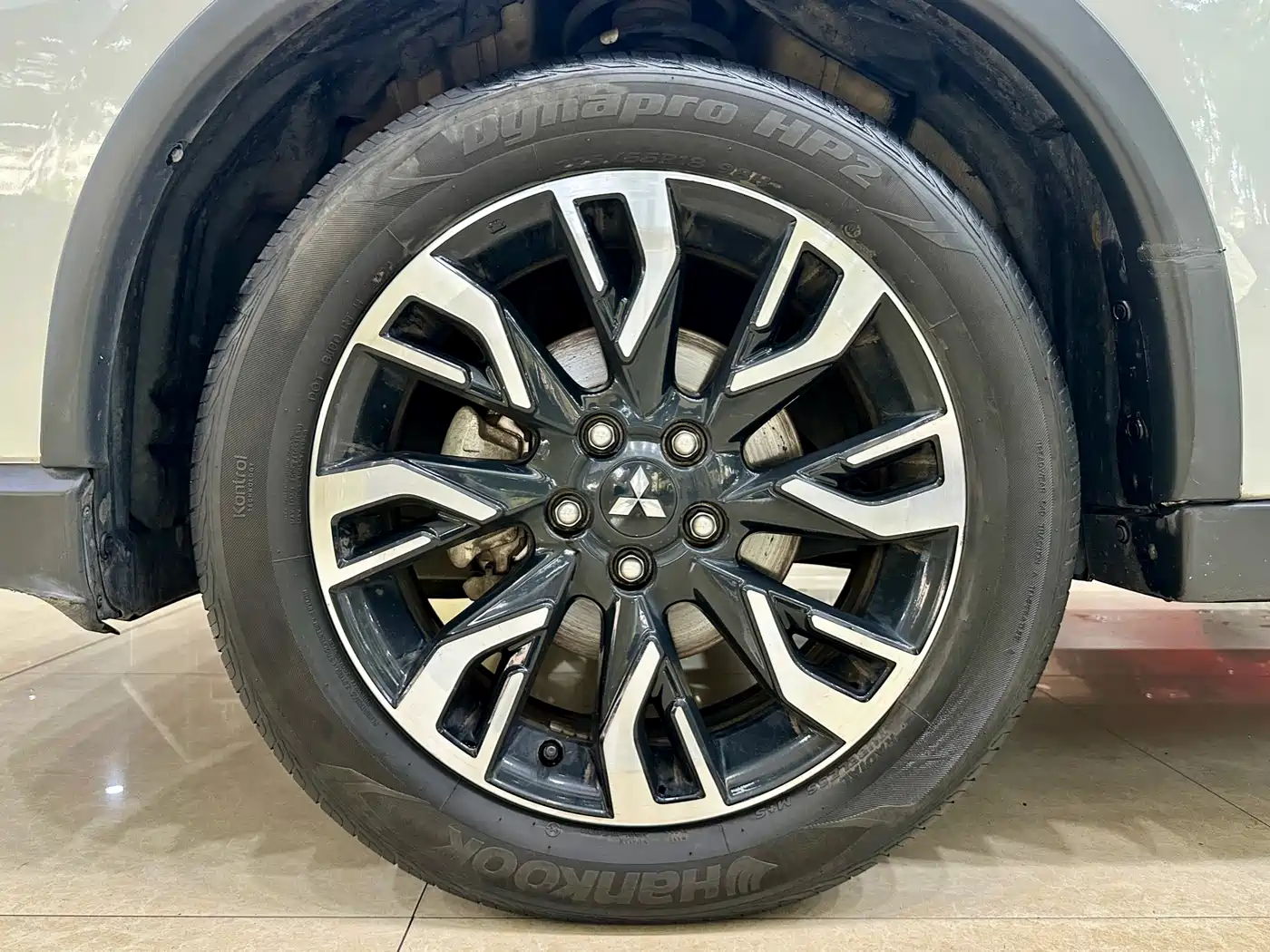Mitsubishi Outlander 2020 2.0L 2WD Premium 5-seater фото 21