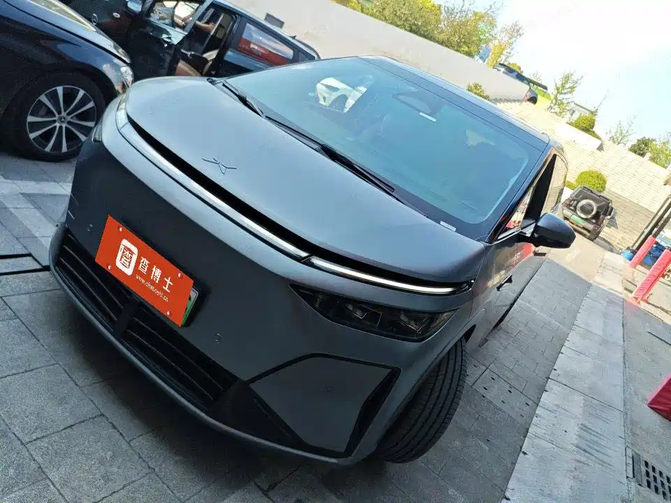 XPeng X9 2025 2025 Extended Range Edition