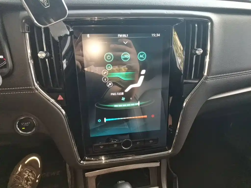 Roewe i6 2019 2019 PLUS 1.6L CVT 4G Connected Flagship Great Edition