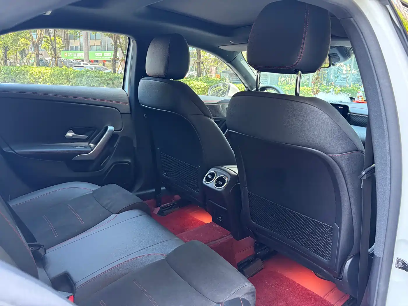 Mercedes-Benz A-Class 2024 A 200 L Sport Edition фото 9