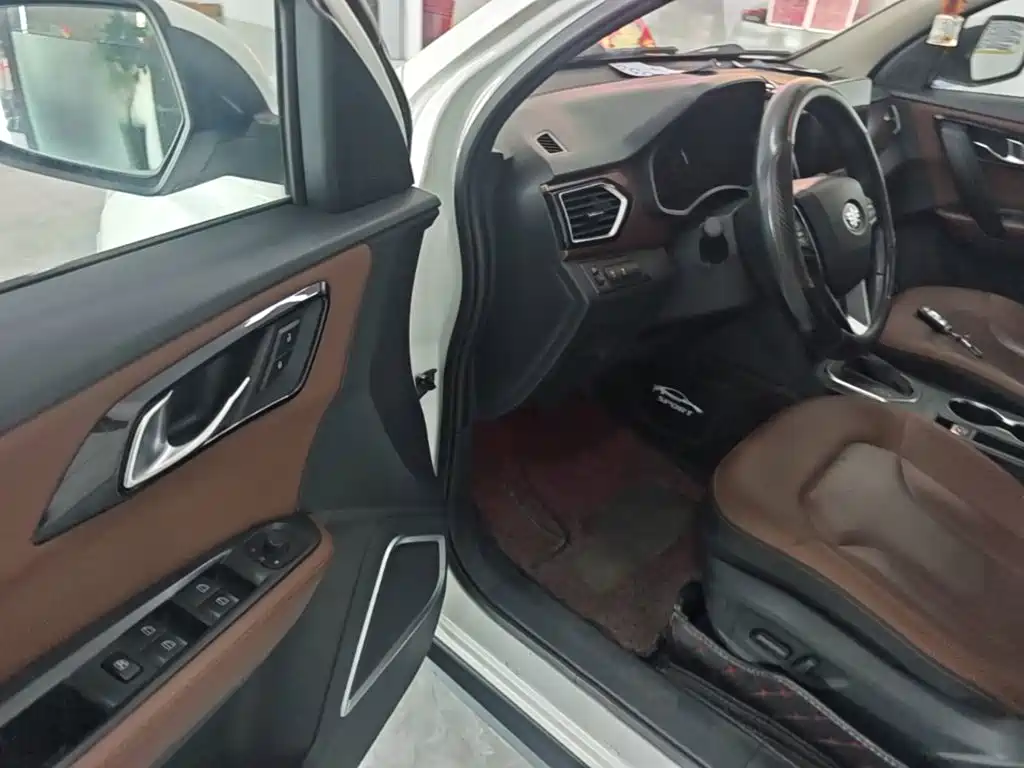 FAW Senya R7 2018 2017 Model 1.6L Automatic Prestige