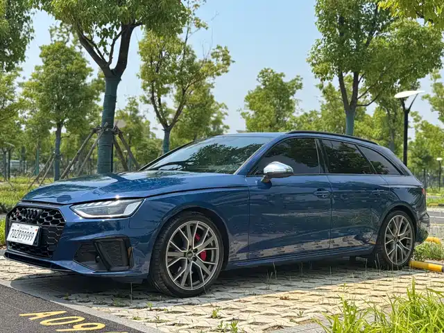  Audi Audi S4 2025 S4 Avant 3.0TFSI