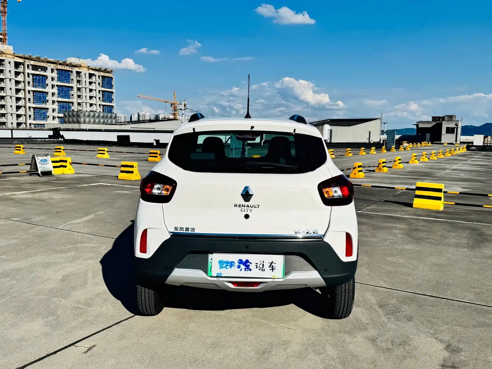 Фото 5 - Renault e-NO