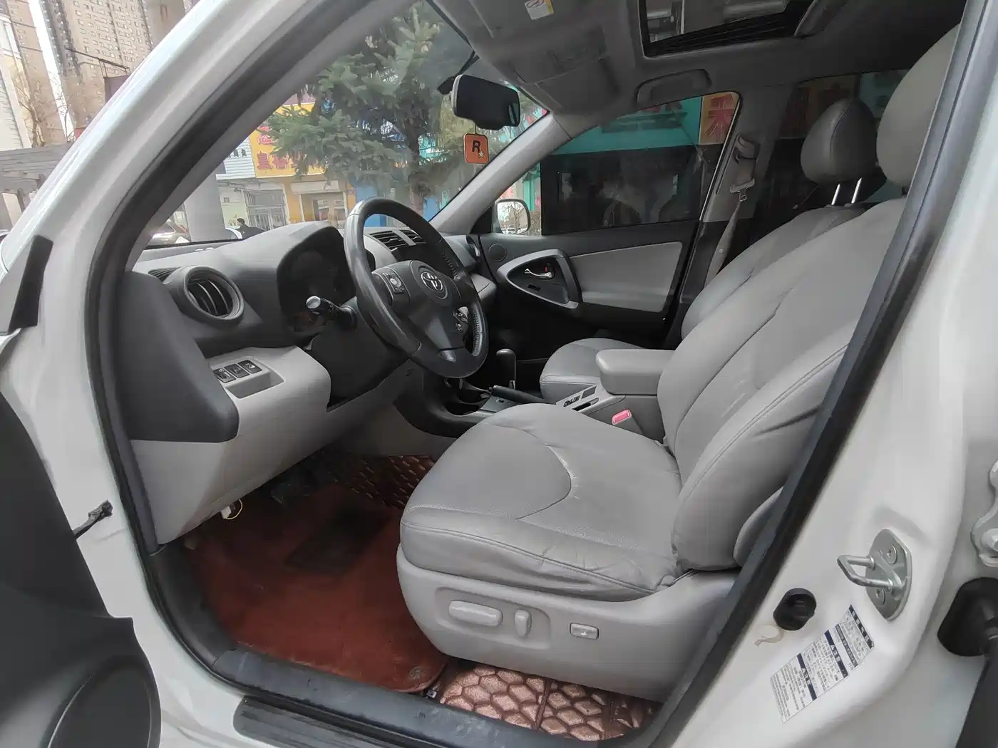 Toyota RAV4 Rongfang 2009 2.4L Automatic Luxury Edition фото 7